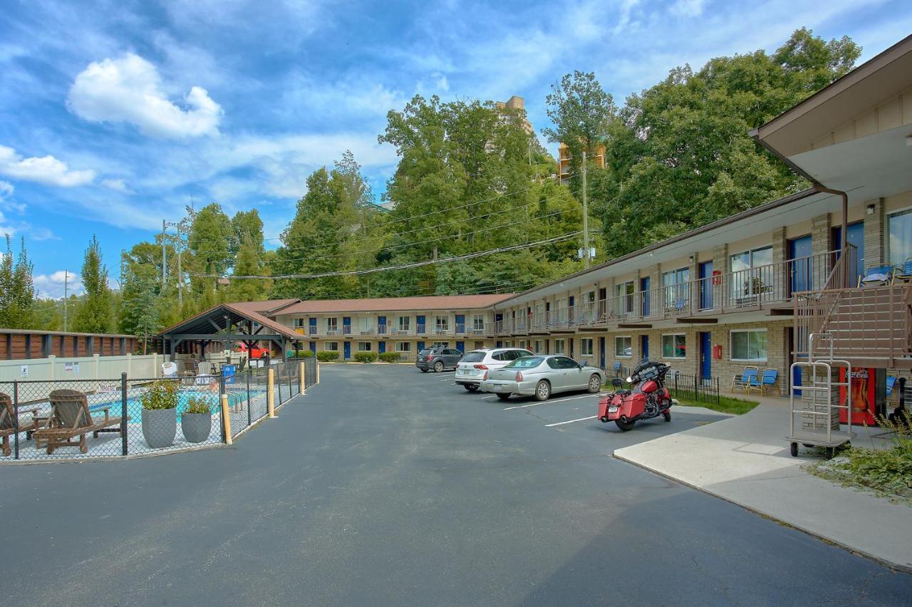 Sidney James Mountain Lodge Гатлінбург Екстер'єр фото